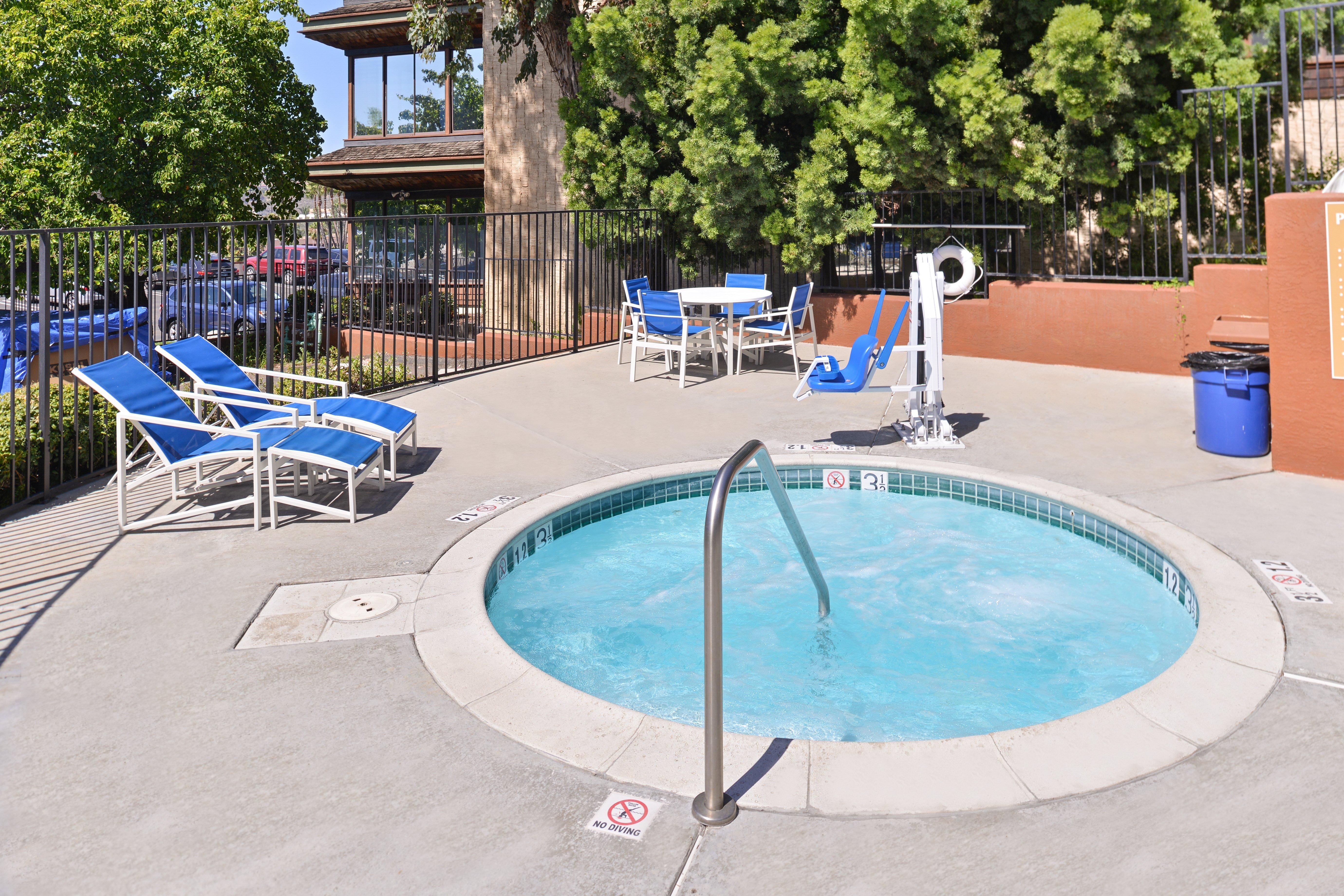 Candlewood Suites San Diego, An Ihg Hotel Exterior foto